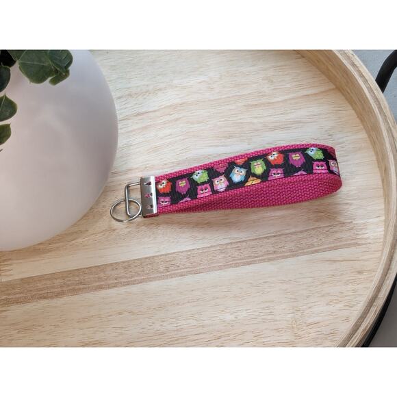 Owl Keychain Wristlet Fabric Key FOB  Gift Present New Driver Colorful Owls Hoot - Picture 4 of 8